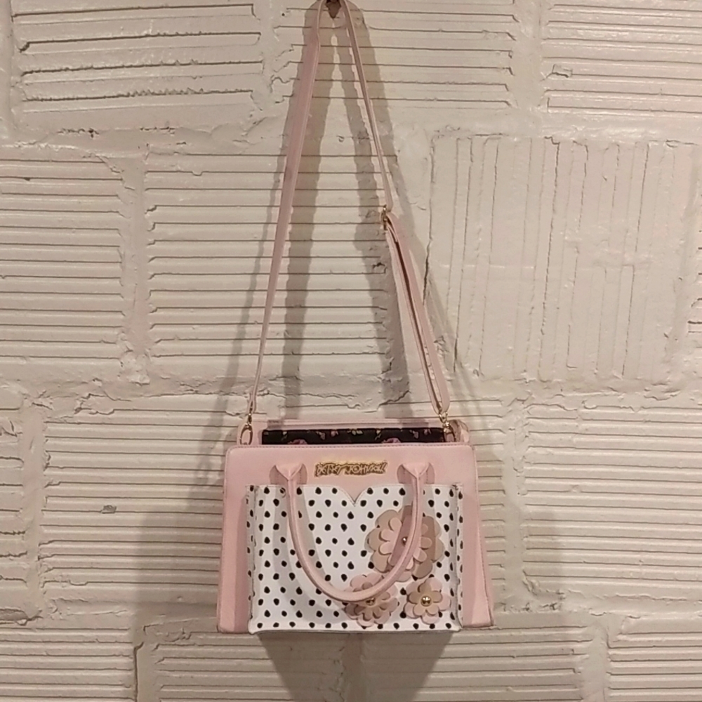 Betsey Johnson xox betsey purse handbag ripped inner po ket